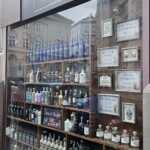 GIn Gallery
