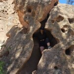 Riki in hole
